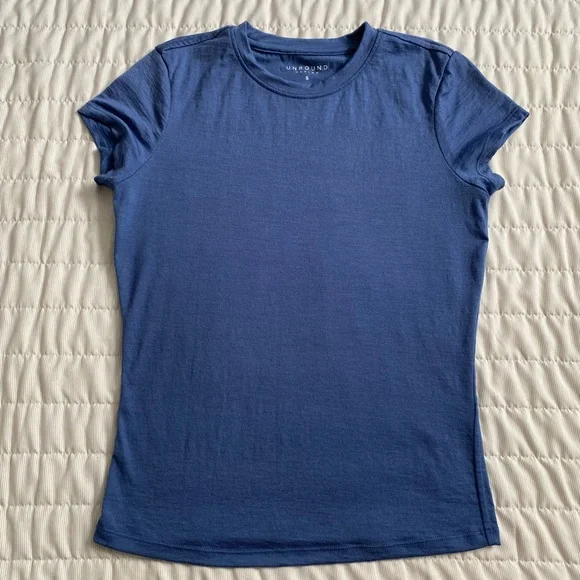 Unbound Women’s Slim Merino Crew Neck T-shirt - Picture 2 of 8